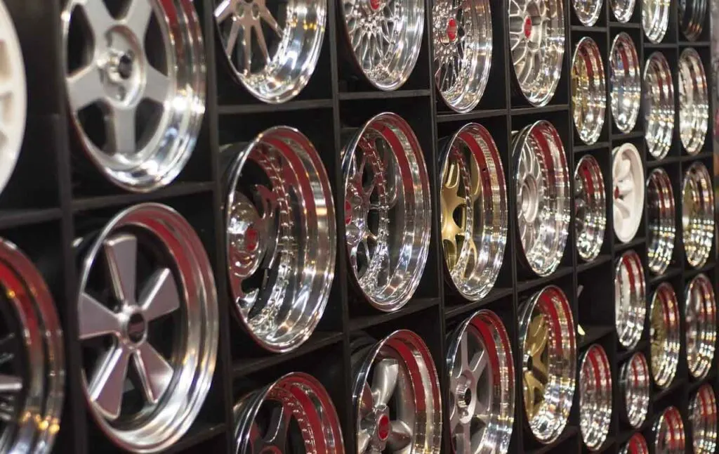 Alloy wheels